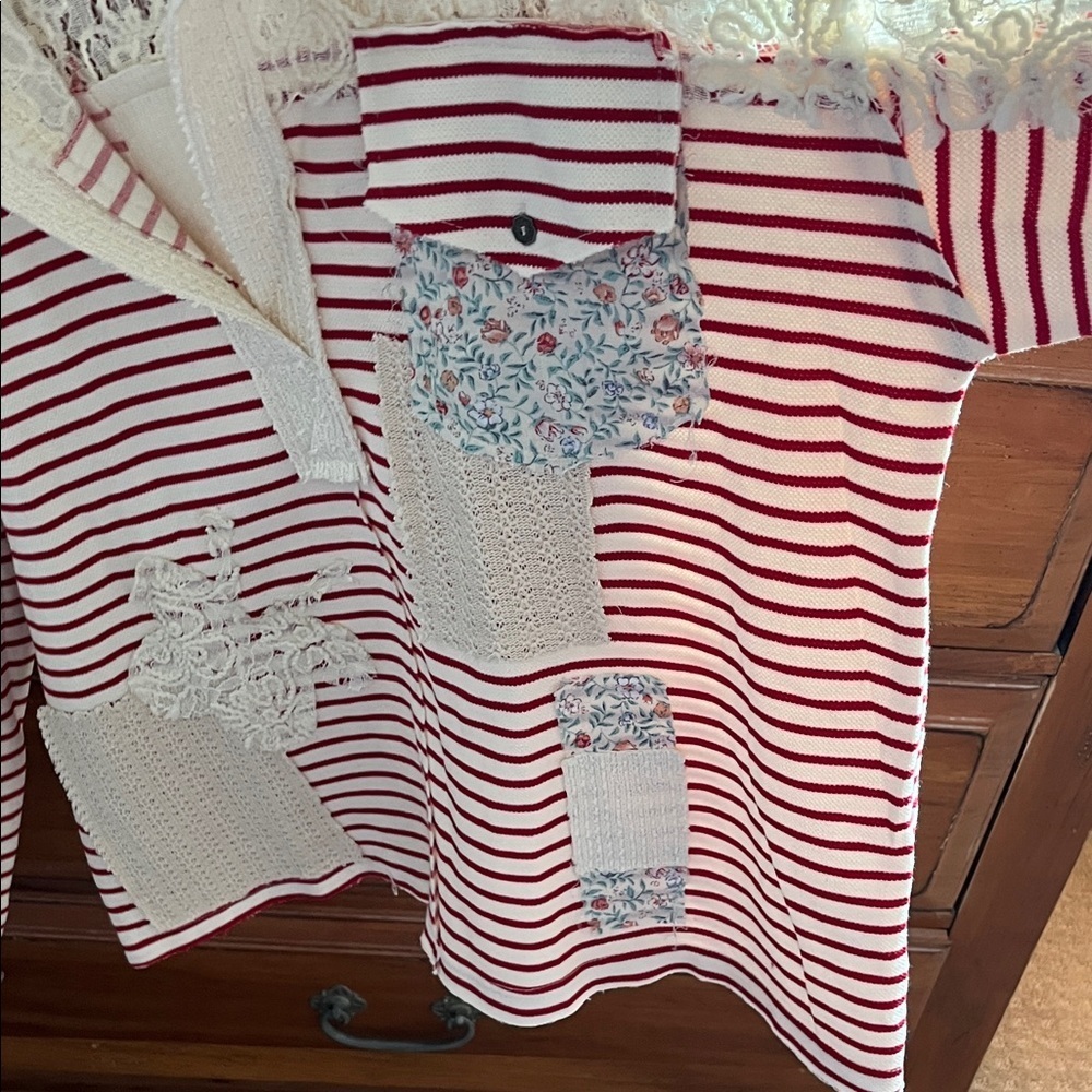 POL White Lace Textured Top With Red Stripes Size Large NWOT - Picture 4 of 10
